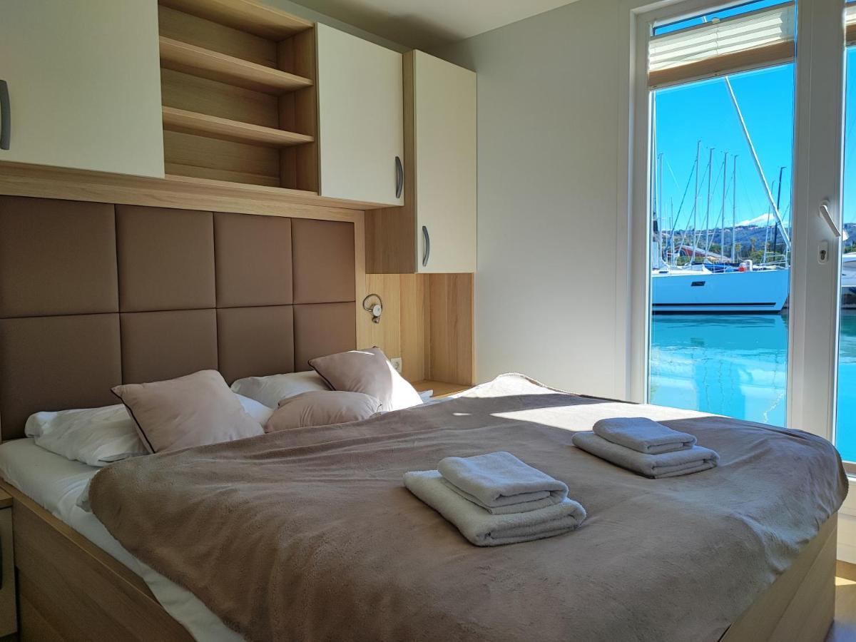 הוילה Sea Lux Floating House Ajda Portorose מראה חיצוני תמונה